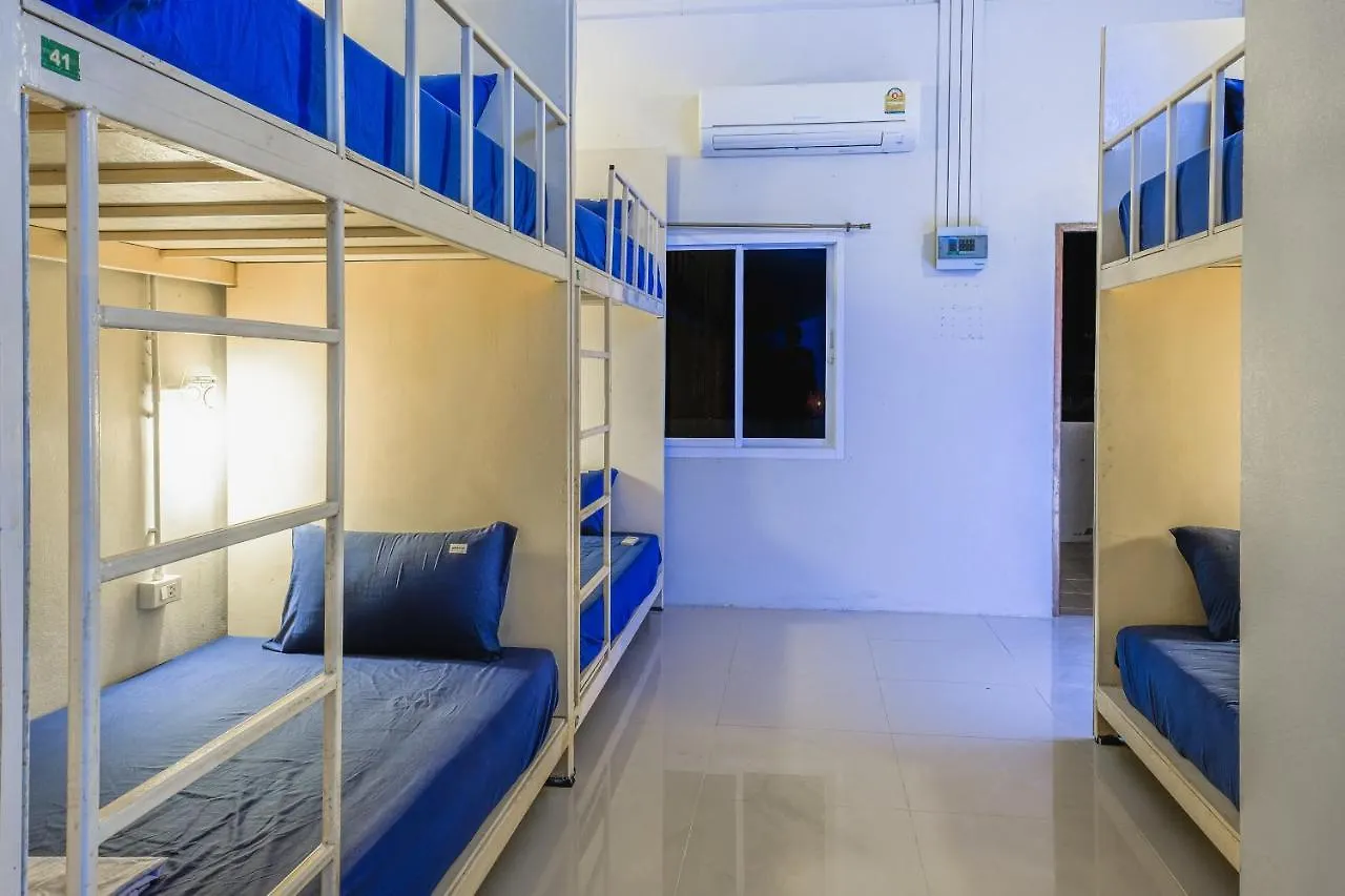 Escape Divers - Jungle Hostel And Dive Centre Koh Tao